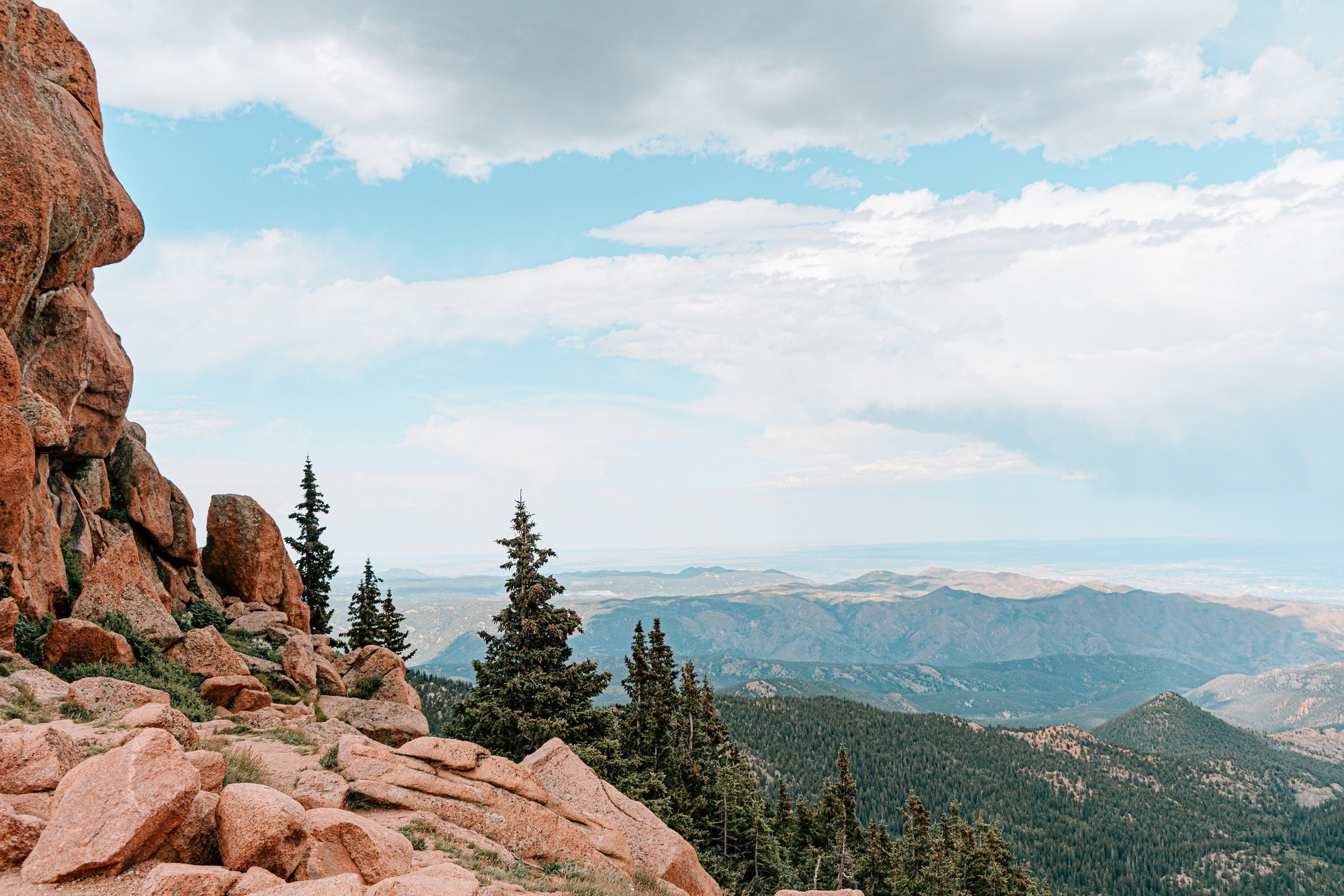 ALLERGY SEASON IN COLORADO: ALLERGENS BY REGION + SYMPTOMS & TREATMENT